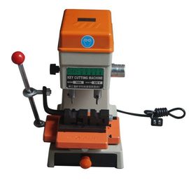 Un buon prezzo. 368A chiudono a chiave la macchina portatile 200W di chiave degli strumenti del fabbro della tagliatrice in linea